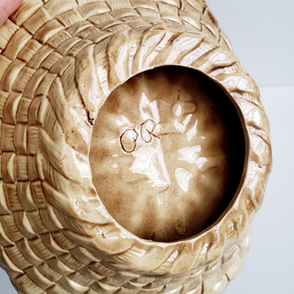 RARE VTG Woven Basket w/ Handle Ceramic Signed Beaded Fruits Included (7pcs) - Picture 14 of 16